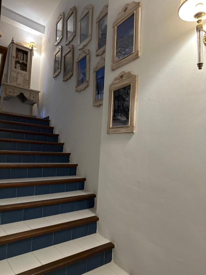 Hostal Moon 톨록스 외부 사진
