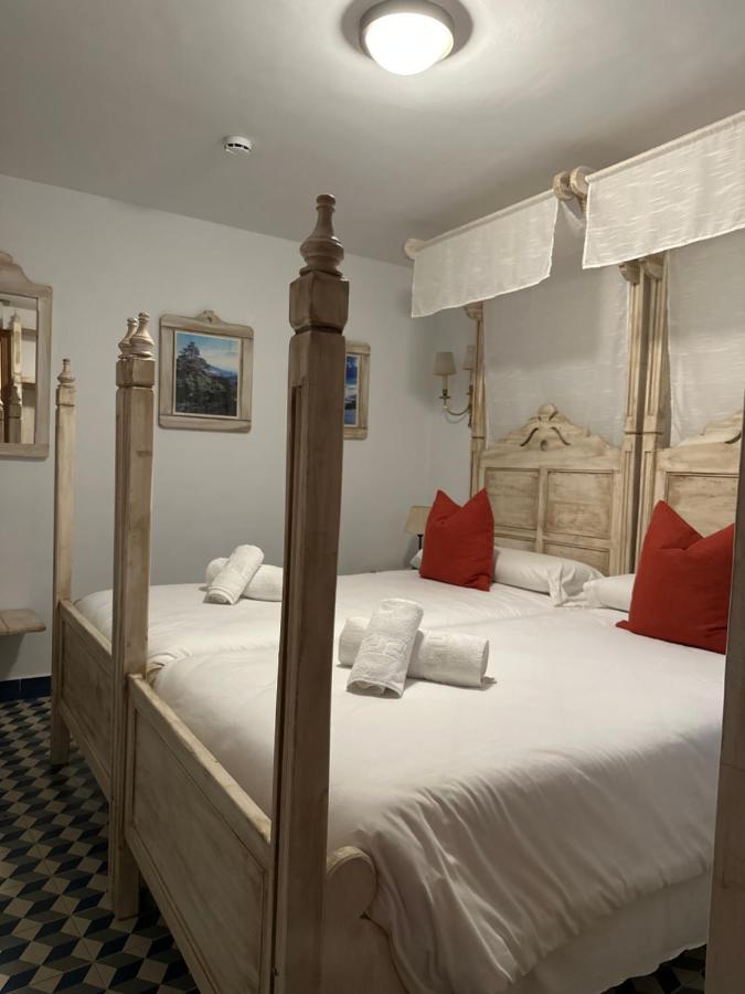 Hostal Moon 톨록스 외부 사진