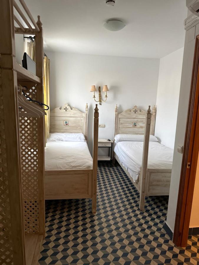 Hostal Moon 톨록스 외부 사진
